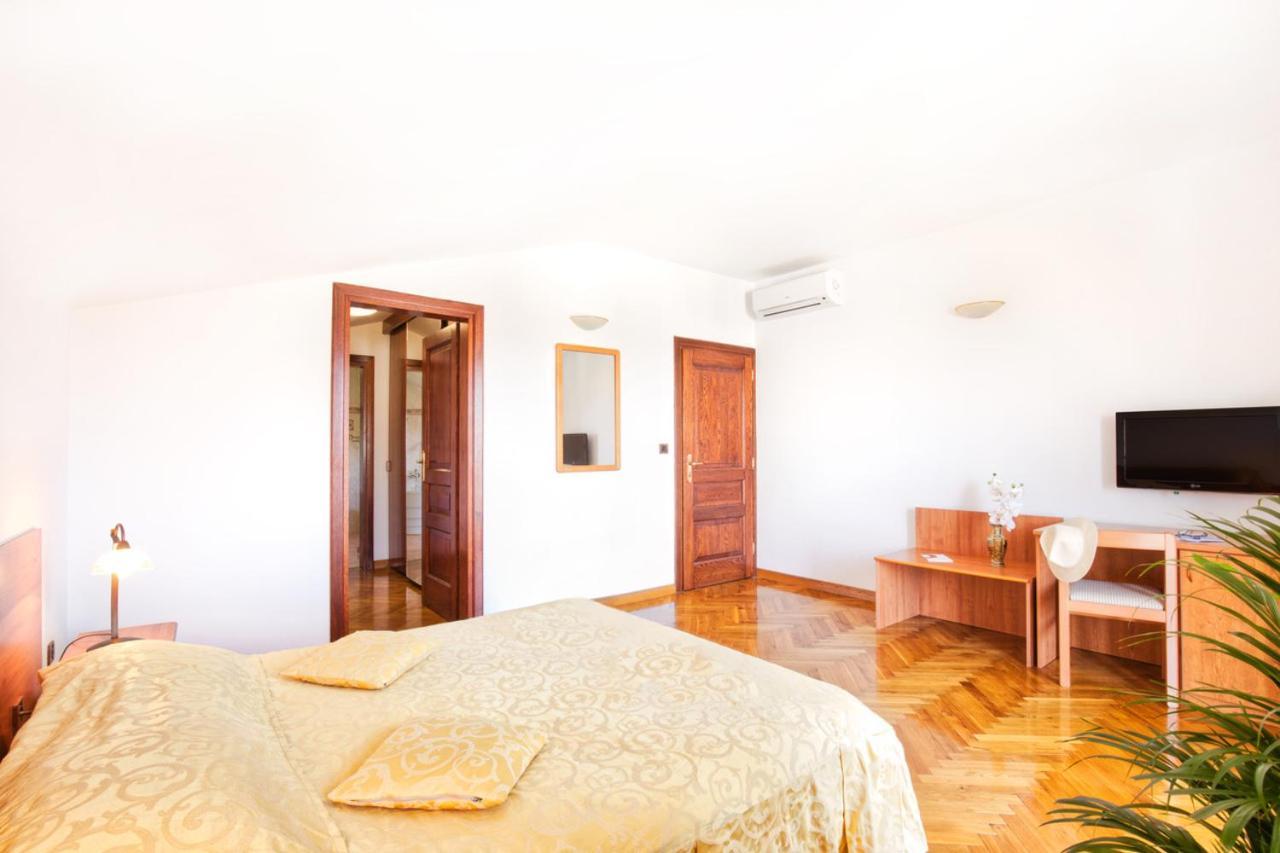Nočitev z zajtrkom Sveta Eufemija Bed End Breakfast Ii Rovinj